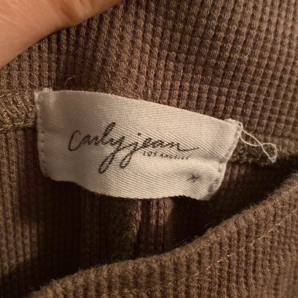 EUC CJLA Carly Jean Los Angeles Capri lounge pants in OLIVE, size M - Picture 4 of 5